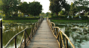  Hue, Vietnam: A Gentle Journey Through Imperial History