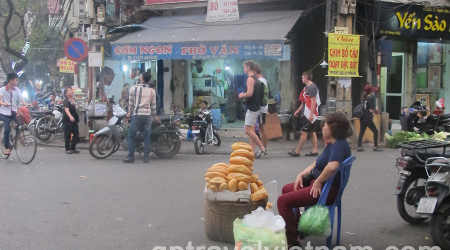 Street Food Tour in Hanoi, a Unique Culinary Experience