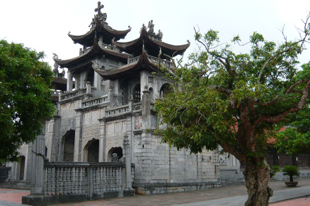 Cathédrale de Phat Diem et vie locale à Ninh Binh