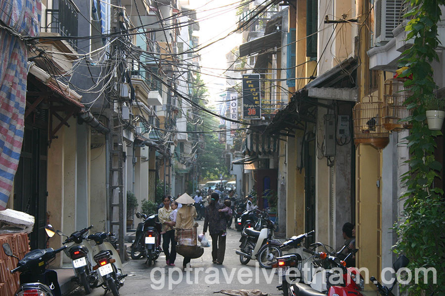 Street Food Tour in Hanoi, a Unique Culinary Experience
