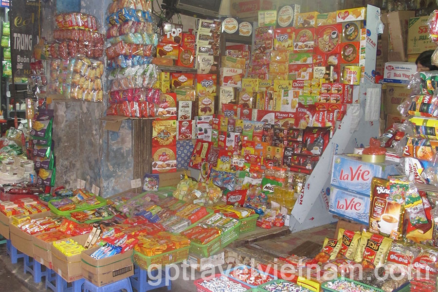 Street Food Tour in Hanoi, a Unique Culinary Experience