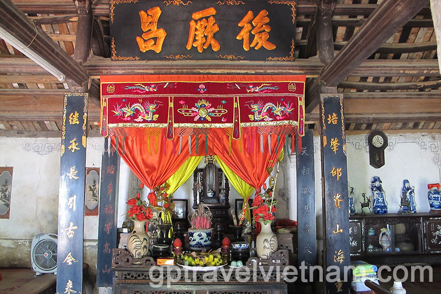 Pagode de Maître, Pagode de L’Ouest, village de Duong Lam et visite d’un atelier artisanal de fabrique de libellules