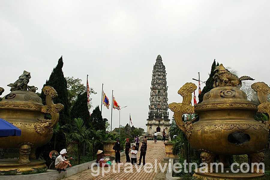  A Day Exploring Xuan Thuy National Park and Bach Long Salt Fields