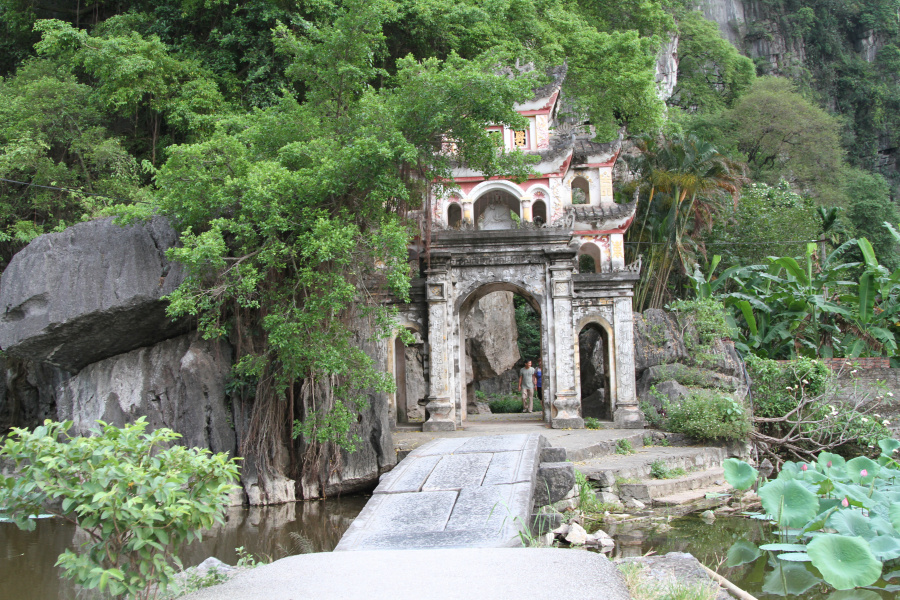 De la Baie de Lan Ha aux Pays des ethnies Muong, Thais blanc - 6 jours
