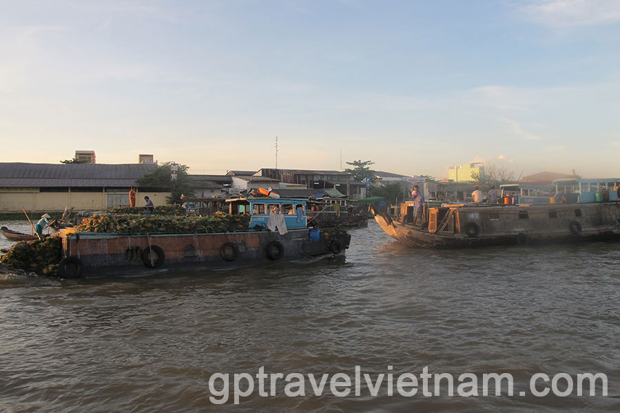 Cycling Tour in the Mekong Delta for 4 Days
