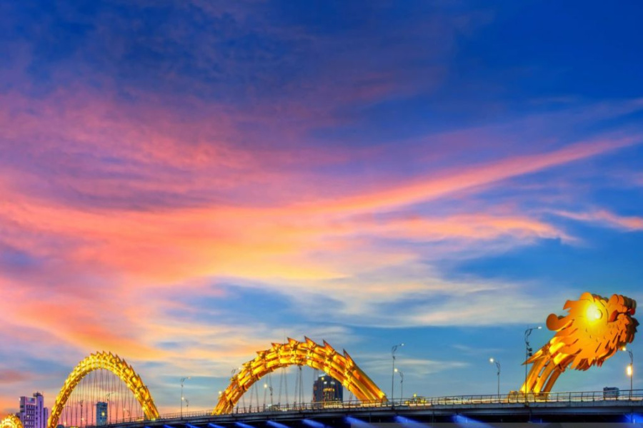 Collines de Ba Na- « Bana hills » et Visite de Pont d’or