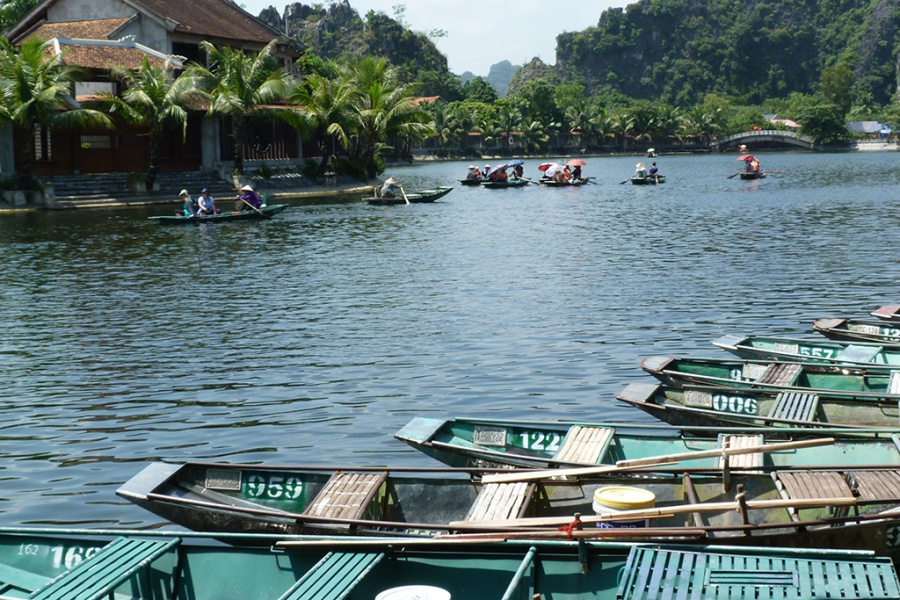 Hoa Lu et la belle région karstique de Tam Coc 