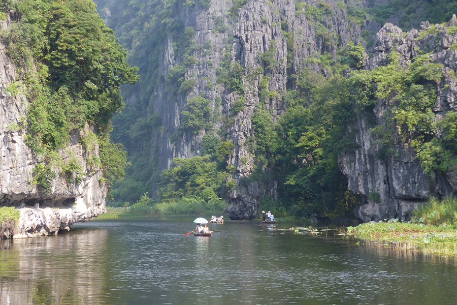 Hoa Lu et la belle région karstique de Tam Coc 
