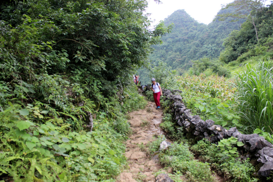 Challenging 5-Days Trekking Expedition in Cao Bang
