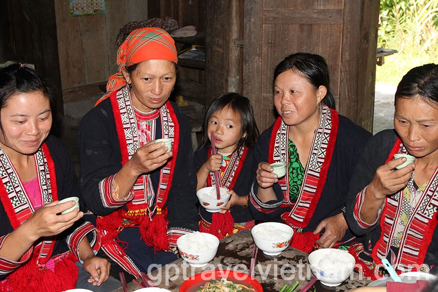 Trekking into the uncharted: Discovering Hoang Su Phi