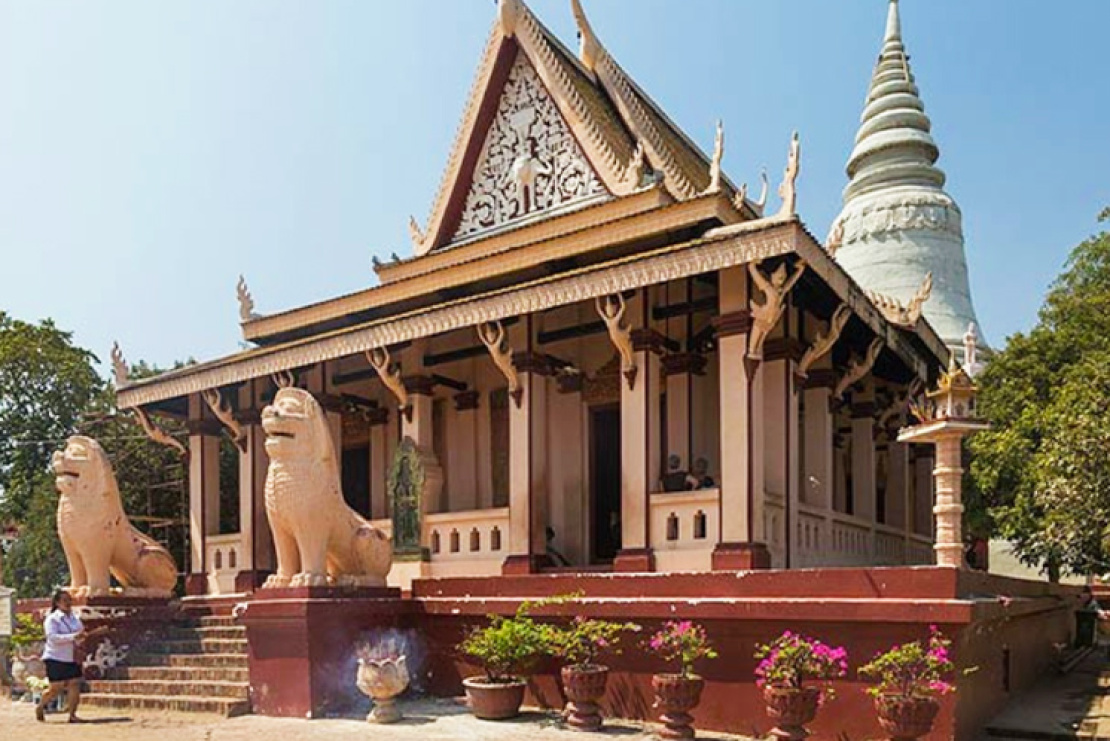 922-Wat-Phnom-1