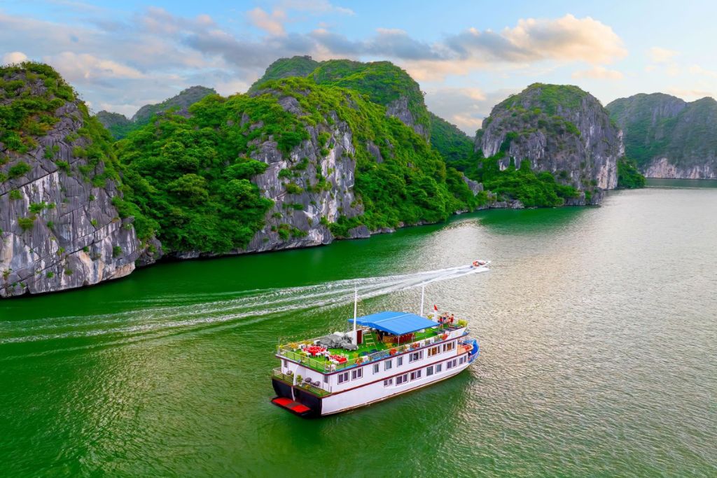 Sunlight Premium 9 cabins